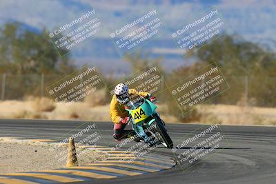media/Jan-10-2025-CVMA Friday Practice (Fri) [[489e0da257]]/Group 4 and Trackday/Session 5 (Turn 7)/